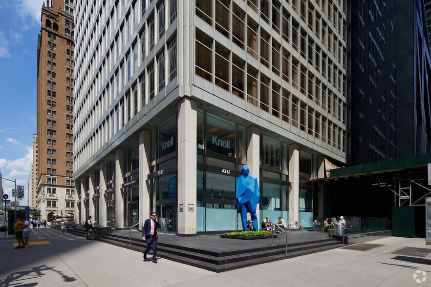 More Photos Of 1330 Avenue of the Americas, New York Office For Lease