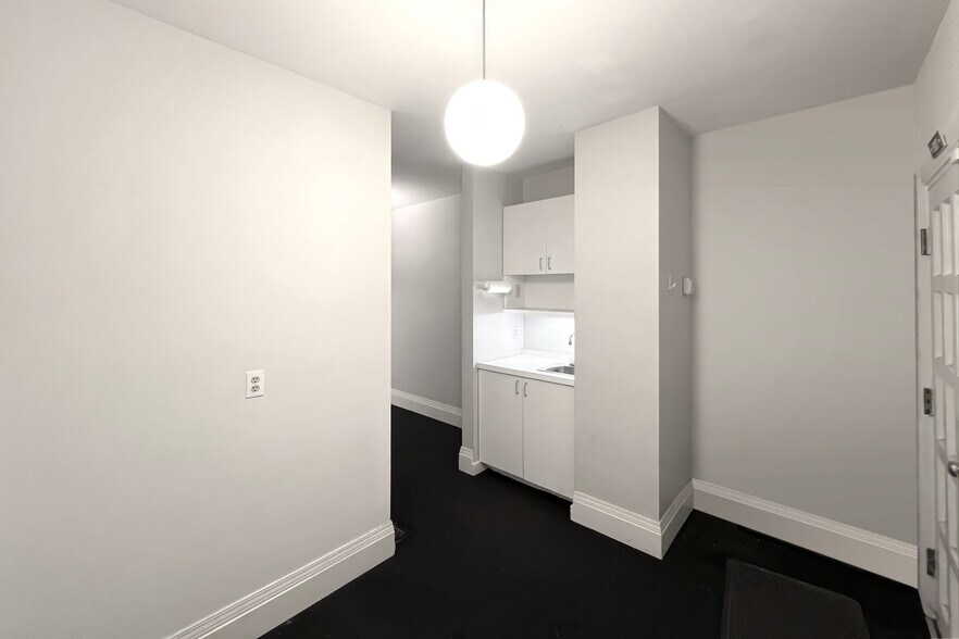 More Photos Of 818 E 19th Ave, Denver Office For Sale