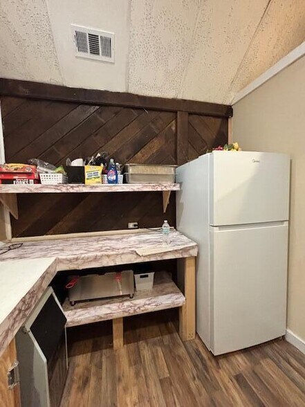 More Photos Of 2958 Jefferson St, Macon Storefront For Sale