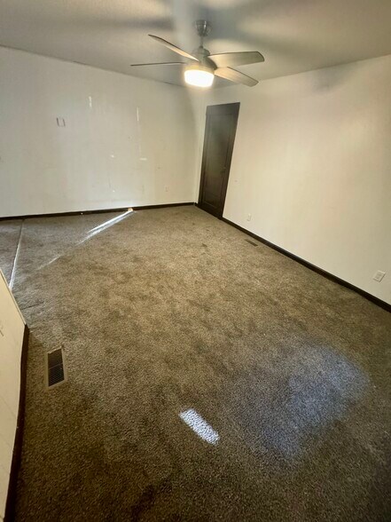 More Photos Of 115 E 9th, Concordia Multifamily For Sale