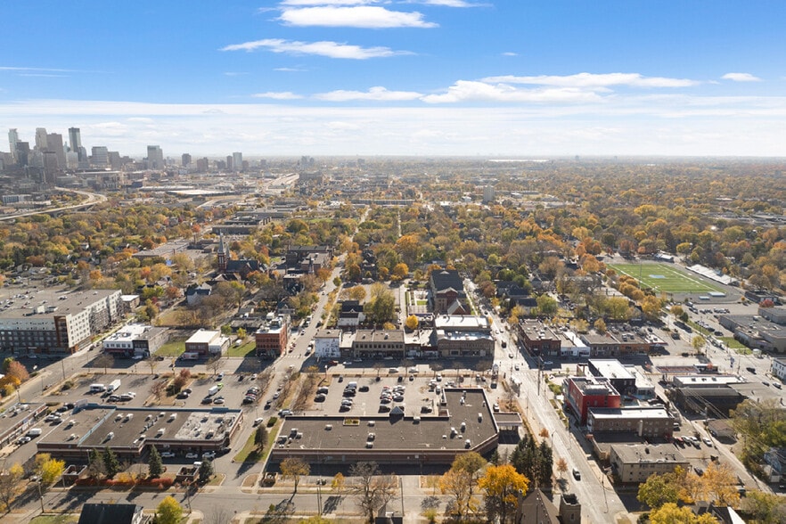 Primary Photo Of 1010-1030 W Broadway Ave, Minneapolis Freestanding For Lease