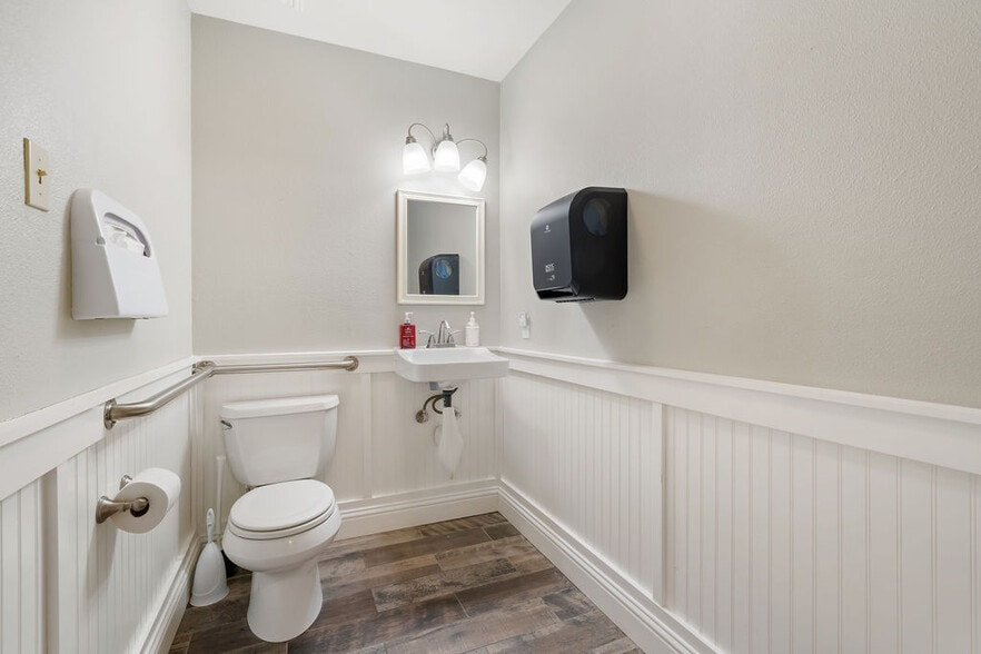 More Photos Of 1050 Las Tablas Rd, Templeton Medical For Lease