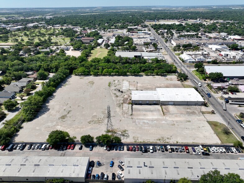 More Photos Of 324 N Nursery Rd, Irving Warehouse For Sale