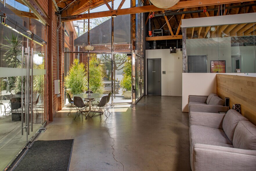 More Photos Of 8870 Washington Blvd, Culver City Loft Creative Space For Sale