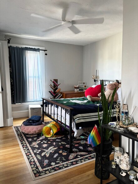 More Photos Of 200 Brackett St, Portland Storefront Retail Residential For Sale