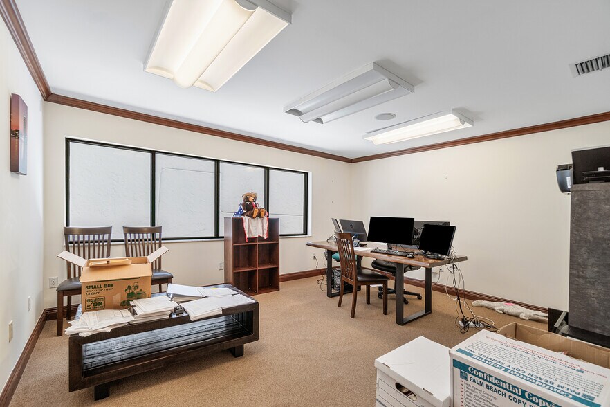 More Photos Of 112-120 US Highway 1, Tequesta Medical For Sale