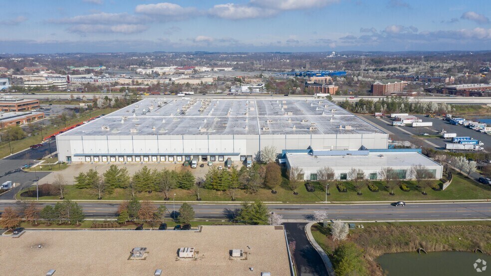 More Photos Of 10000 Franklin Square Dr, Nottingham Warehouse For Lease