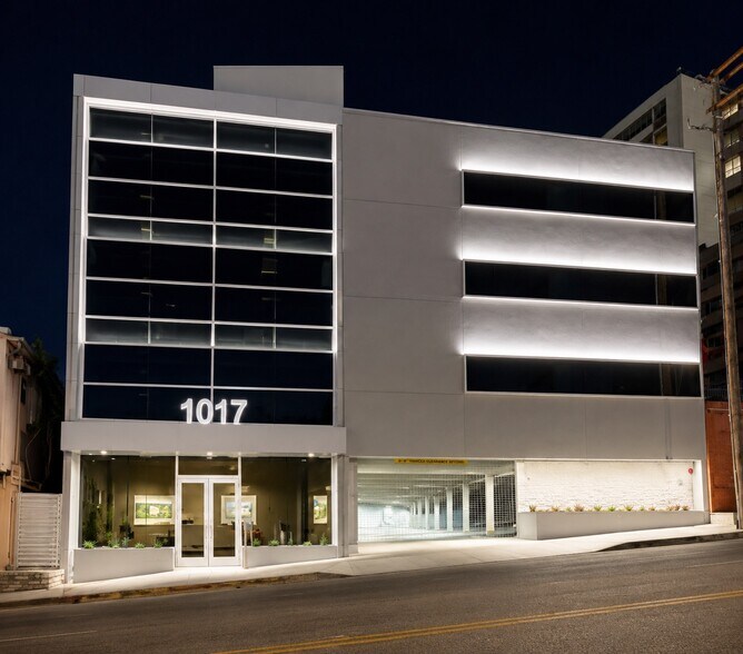 More Photos Of 1017 N La Cienega Blvd, West Hollywood Loft Creative Space For Lease