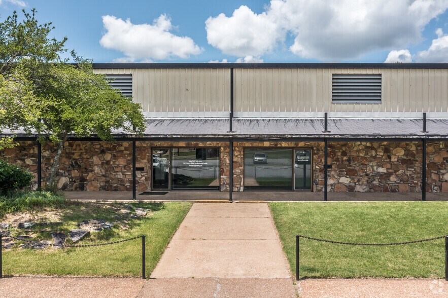 More Photos Of 5784-5818 Ferguson Rd, Bartlett Warehouse For Lease