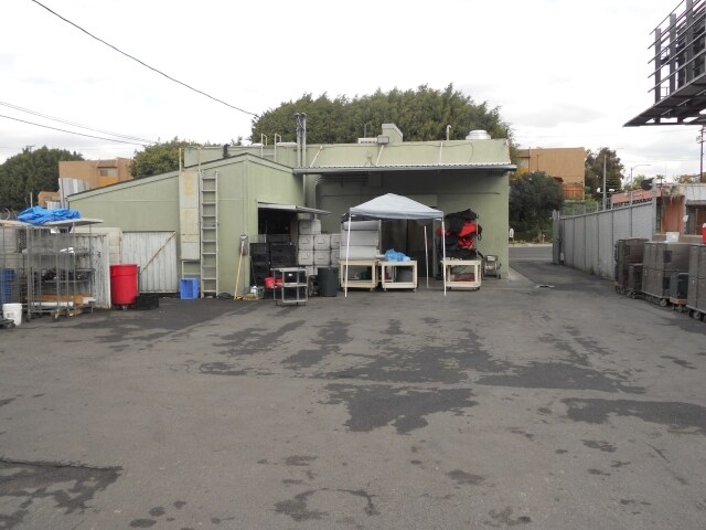 More Photos Of 5200 W Washington Blvd, Los Angeles Flex For Lease