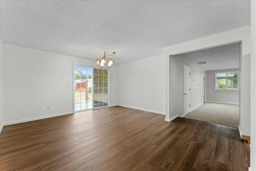 More Photos Of 941 Beaver Creek Rd, Aumsville Industrial For Sale