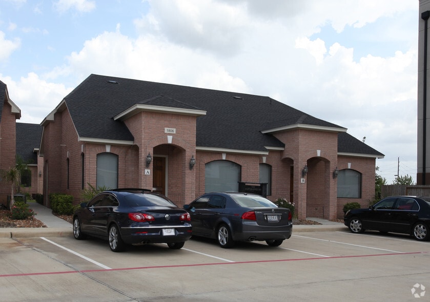 Primary Photo Of 1806 Snake River Rd, Katy Medical For Sale