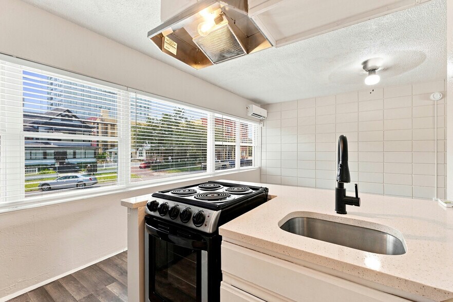 More Photos Of 425 2nd St N, Saint Petersburg Apartments For Sale