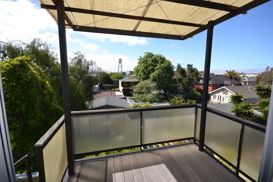 More Photos Of 1010 Grayson St, Berkeley Office Residential For Sale