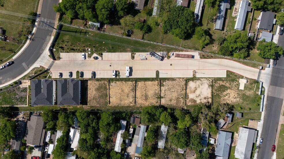 More Photos Of 6820 Blue Dawn Trl, Austin Apartments For Sale