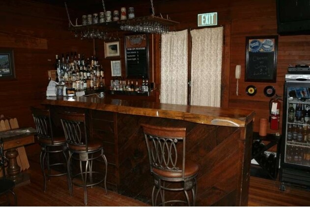 More Photos Of 885 Washington Mountain Rd, Washington Hotel For Sale