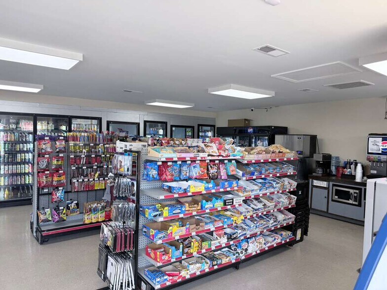 More Photos Of 8931 Us-52, Wadesboro General Retail For Sale