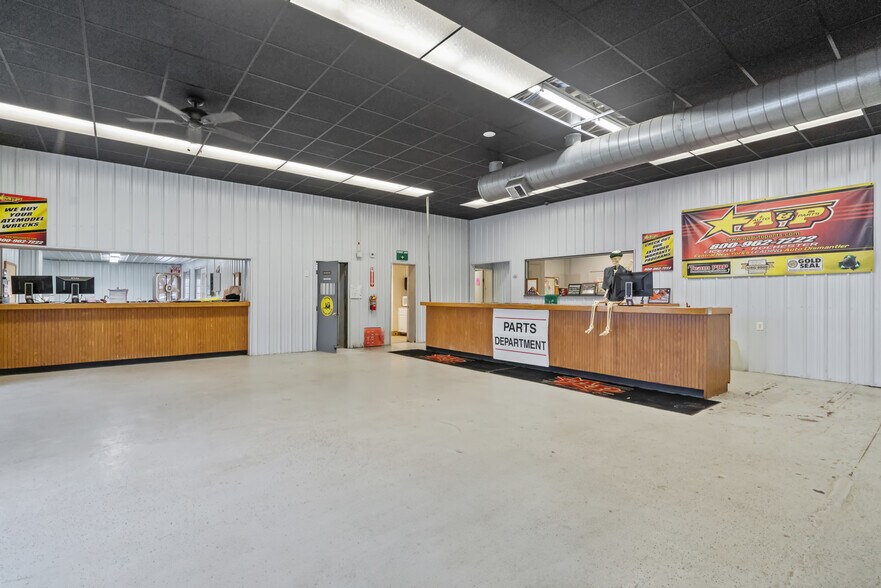 More Photos Of 8568 Brewerton Rd, Brewerton Auto Salvage Facility For Sale