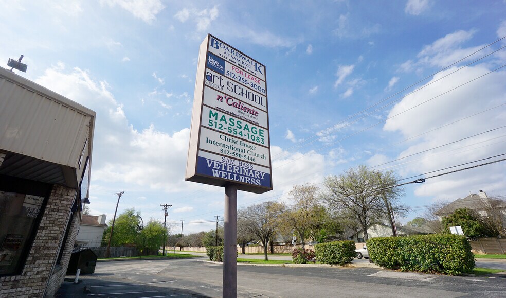 More Photos Of 2111 Sam Bass Rd, Round Rock Unknown For Lease