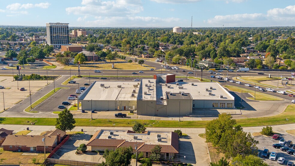 More Photos Of 3625-3651 NW Expressway St, Oklahoma City Unknown For Lease