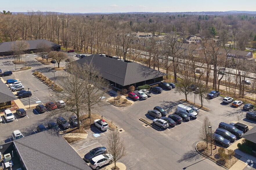 More Photos Of 170 Linden Oaks Dr, Rochester Office For Sale