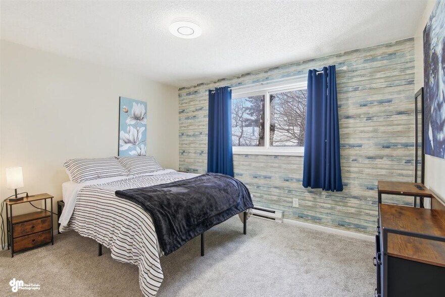 More Photos Of 12521 Tanada Loop, Anchorage Multifamily For Sale