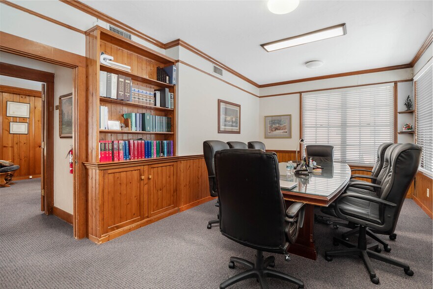 More Photos Of 123 Live Oak Ave, Daytona Beach Office Residential For Sale