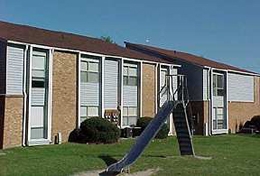 Primary Photo Of 100 Moffat Dr, Cheraw Apartments For Sale