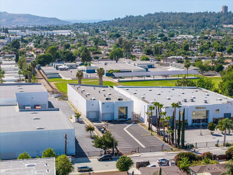 More Photos Of 491 Yorbita Rd, City of Industry Warehouse For Lease