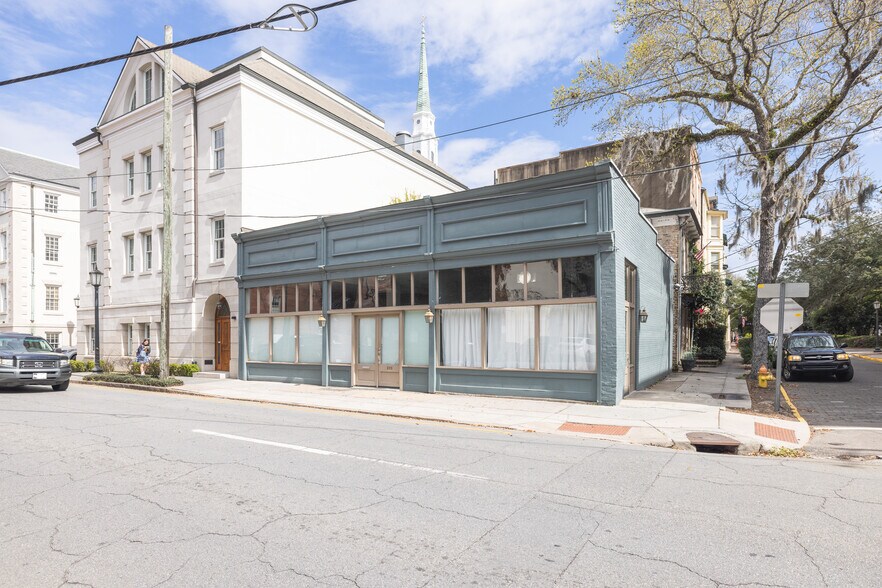 More Photos Of 220 Whitaker St, Savannah Storefront For Sale