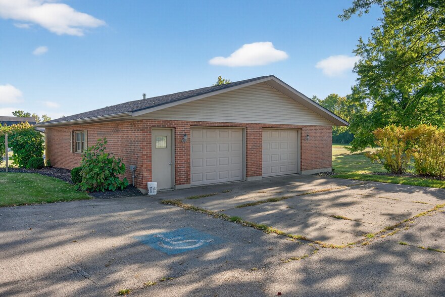 More Photos Of 1441 Saint Marys Ave, Sidney Office For Sale