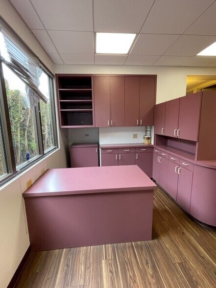 More Photos Of 2329 Oak Park Ln, Santa Barbara Medical For Lease