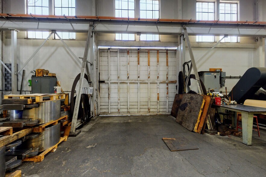 More Photos Of 3400-3470 Randolph St, Huntington Park Warehouse For Lease