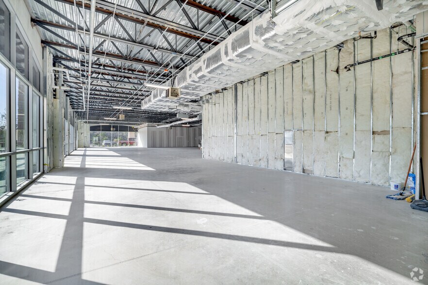 More Photos Of 11123 Christus Hills, San Antonio Medical For Lease