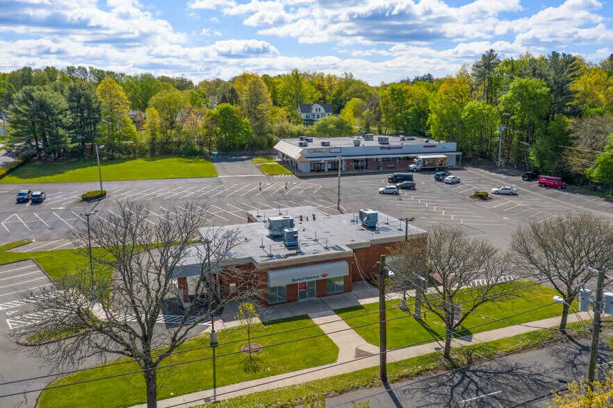 More Photos Of 1697 Whitney Ave, Hamden Drugstore For Lease