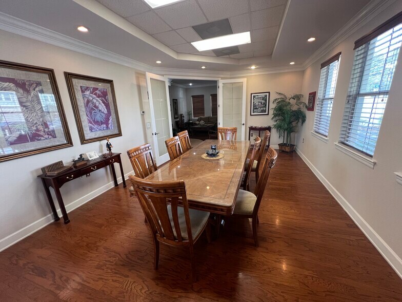More Photos Of 114 S Fremont Ave, Tampa Office For Sale