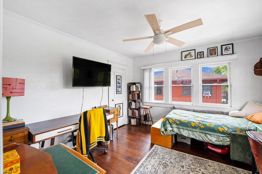 More Photos Of 204 S Serrano Ave, Los Angeles Apartments For Sale