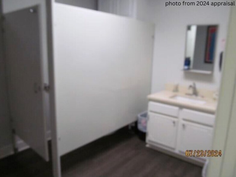 More Photos Of 1950 Fairgrove Church Rd, Newton Industrial For Sale