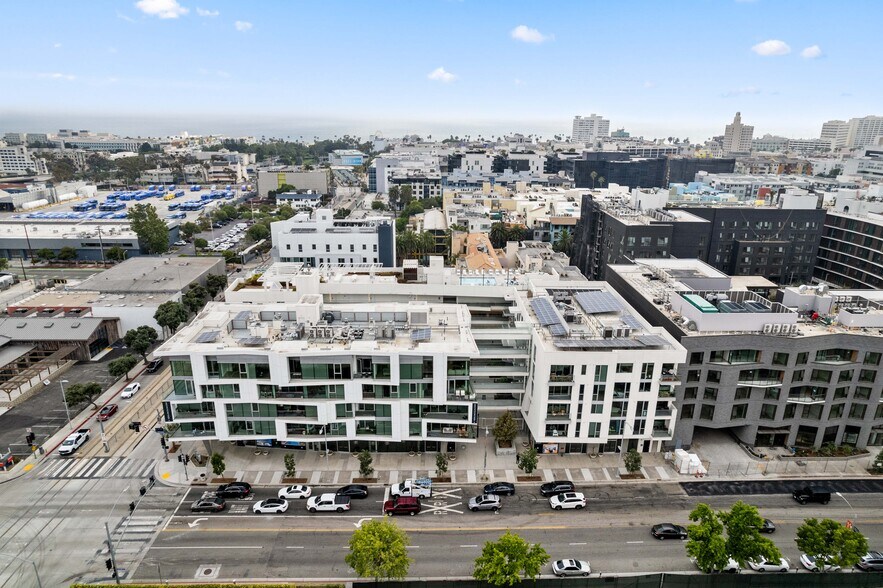 More Photos Of 1550 Lincoln Blvd, Santa Monica Apartments For Lease