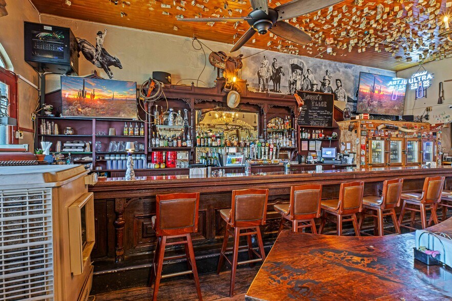 More Photos Of 30048 Yosemite Blvd, La Grange Bar For Sale