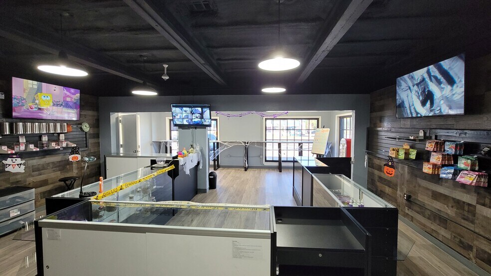 More Photos Of 2300 S Air Depot Blvd, Midwest City Freestanding For Lease