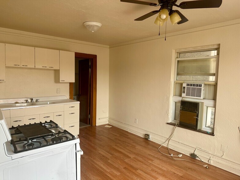 More Photos Of 4833-4835 Maccorkle Ave, Charleston Storefront Retail Residential For Sale