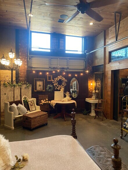 More Photos Of 301 N Washington Ave, Wellington General Retail For Sale
