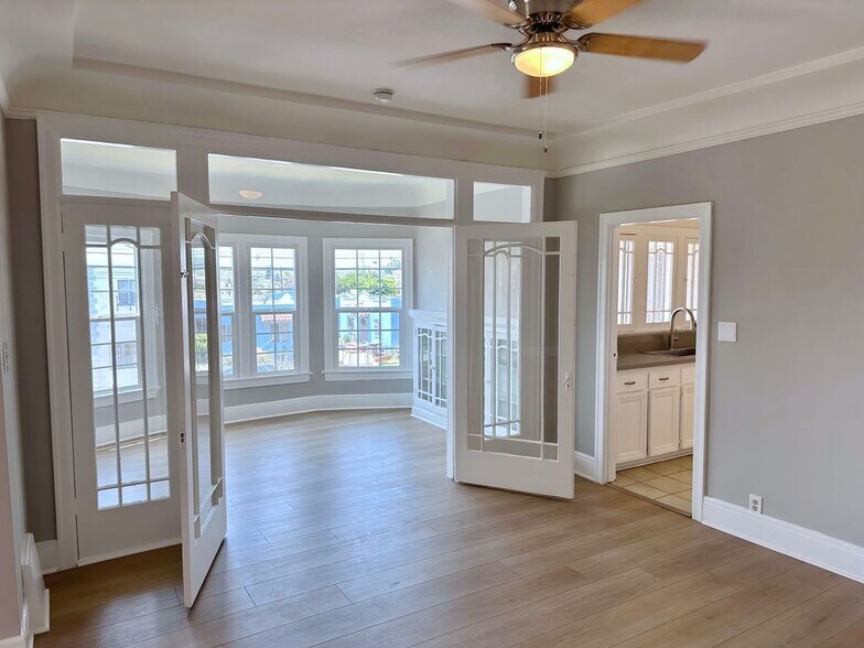 More Photos Of 2800 Fairmount St, Los Angeles Apartments For Sale