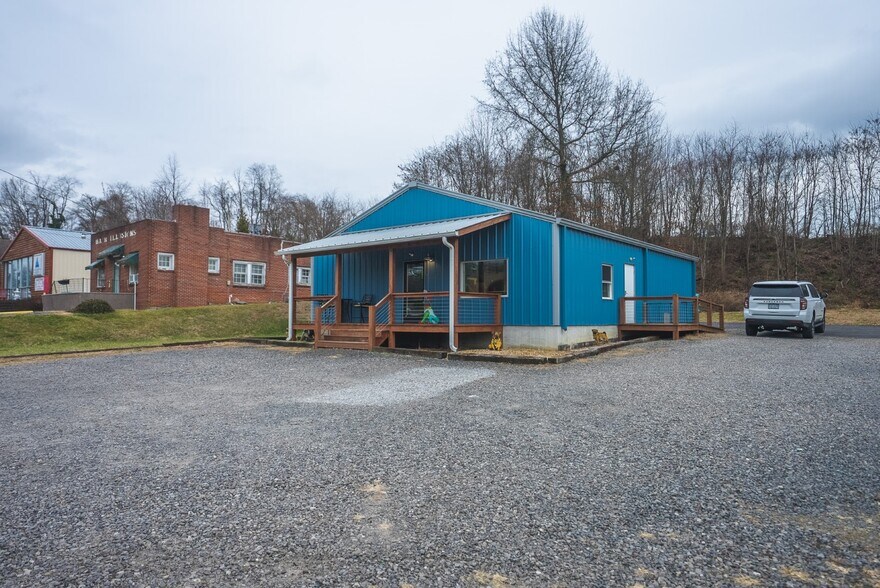 More Photos Of 19462 Lee Hwy, Abingdon General Retail For Sale