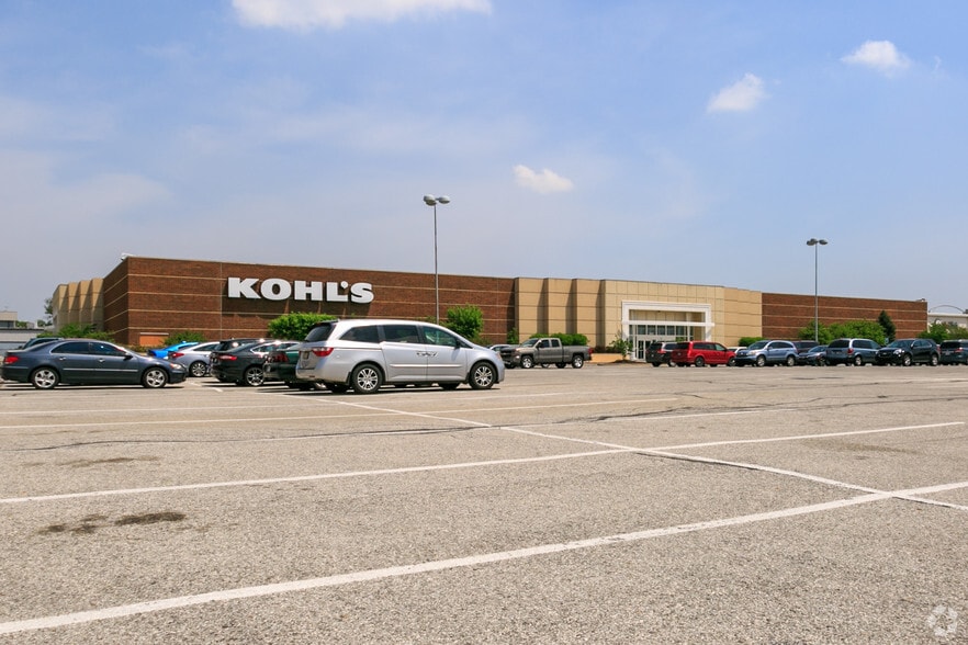 Primary Photo Of 2683-2685 E Main St, Plainfield General Retail For Lease