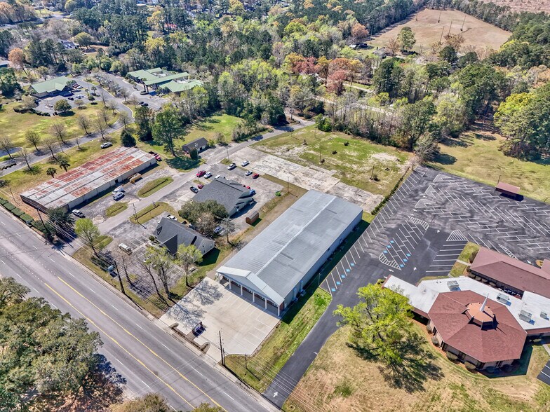 More Photos Of 69 Jessamine Ave, Georgetown Flex For Lease