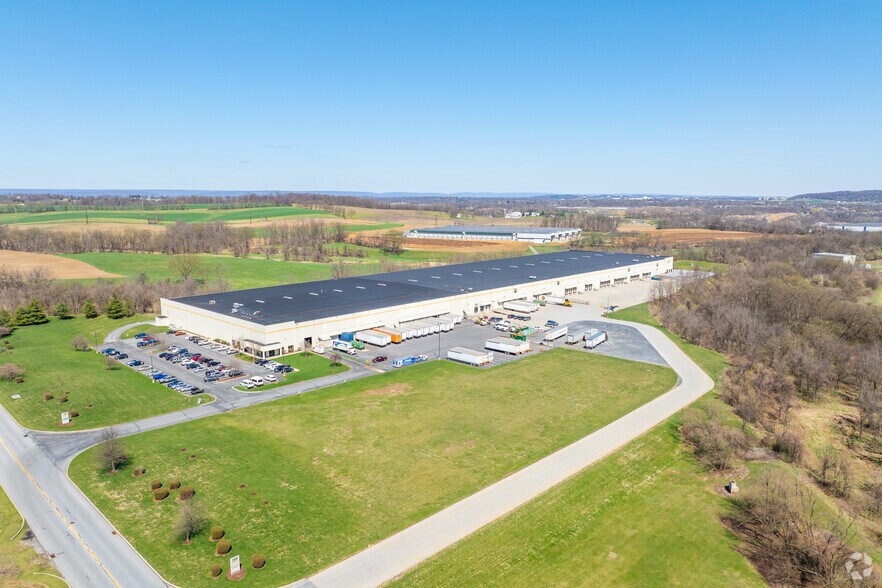 More Photos Of 1400 Aip Dr, Middletown Warehouse For Lease