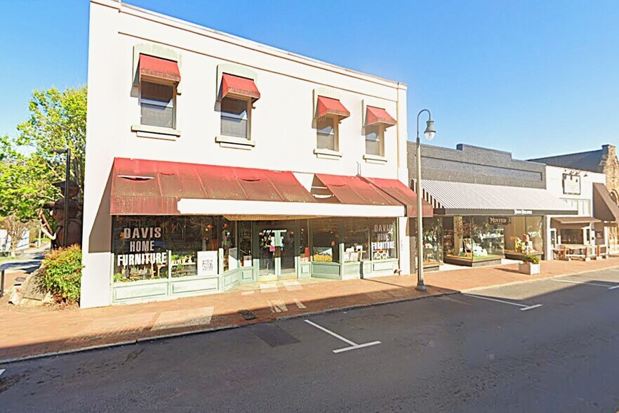 More Photos Of 93 N Main St, Waynesville Storefront Retail Office For Sale