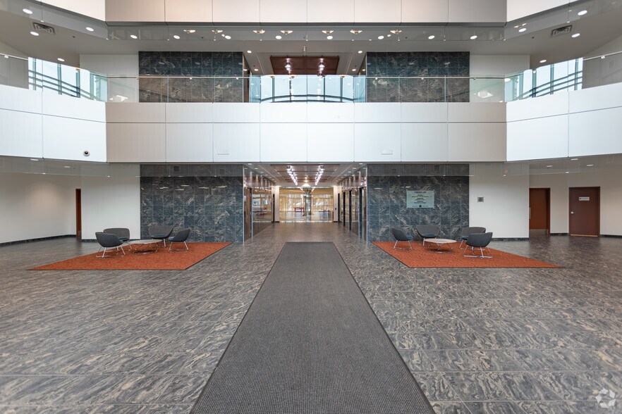 More Photos Of 15 Sunpark Plz SE, Calgary Office For Lease